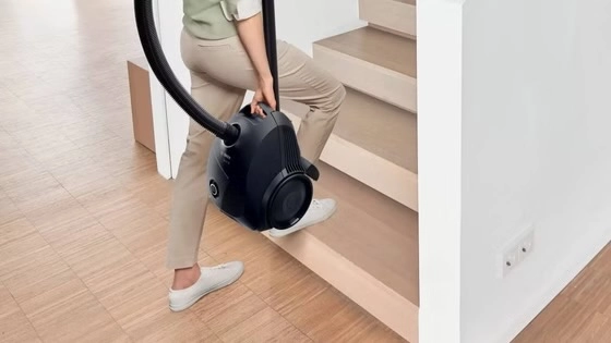 جاروبرقی بوش مدل BGBS2BA1P