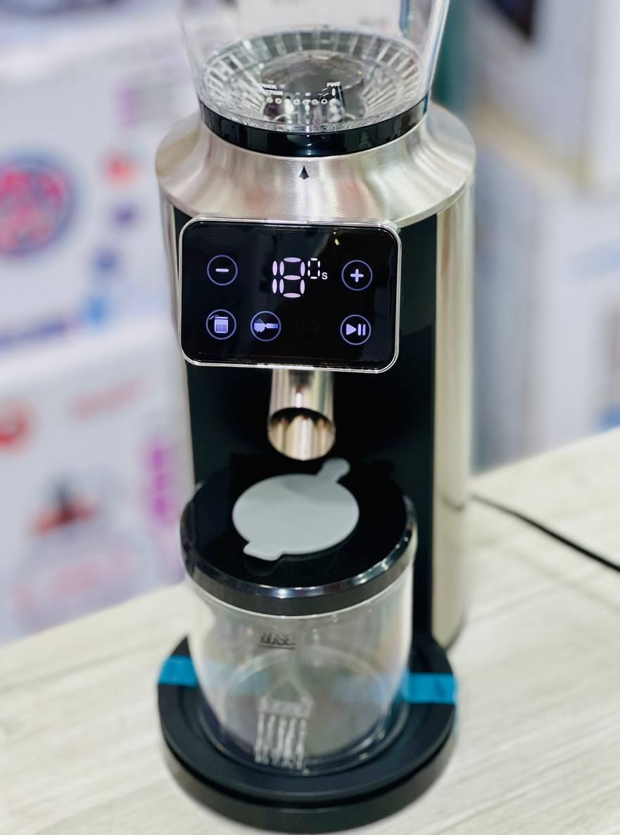 آسیاب قهوه مایر مدل MR-4145 با صفحه نمایش لمسی و توان ۳۰۰ وات