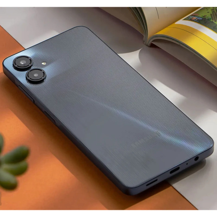 گوشی سامسونگ Galaxy A06 دو سیمکارت 128 گیگابایت با رم 6 گیگابایت
