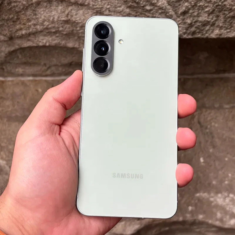 گوشی سامسونگ 5G/ Galaxy A56حافظه 256 رم 8 گیگابایت